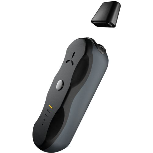 AirVape XS Go con la boquilla retirada, zona de carga y conexión magnética a la vista.