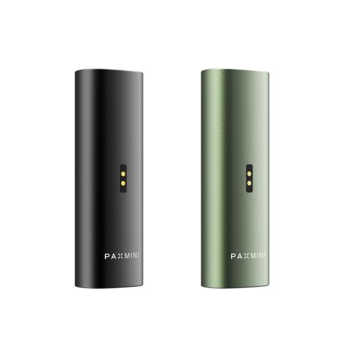 Vaporizadores New PAX Mini en colores Onyx y Greenstone, con puertos de carga en la parte trasera y el logotipo PAX Mini en la parte inferior del cuerpo de aluminio elegante.