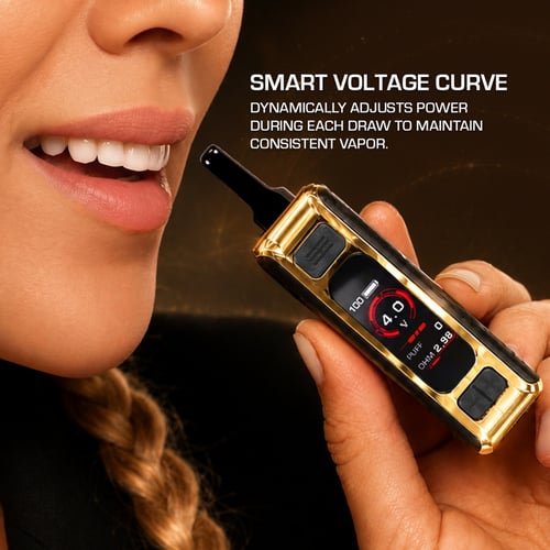 Una mujer inhala con la batería 510 Zeus Ion Pro, junto a una explicación de la curva de voltaje inteligente, una función que ajusta dinámicamente la potencia en cada calada para mantener una producción de vapor constante