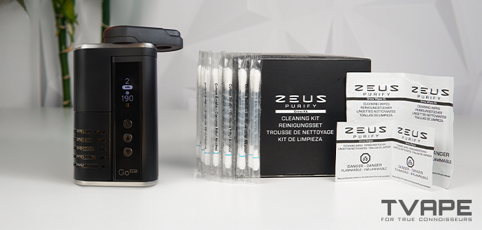 El vaporizador Arizer Go SRT se muestra con diferentes accesorios de limpieza