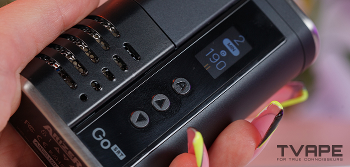 Vaporizador Arizer Go SRT: una vista detallada de la pantalla y los botones de control que te ayudan a navegar durante toda la sesión