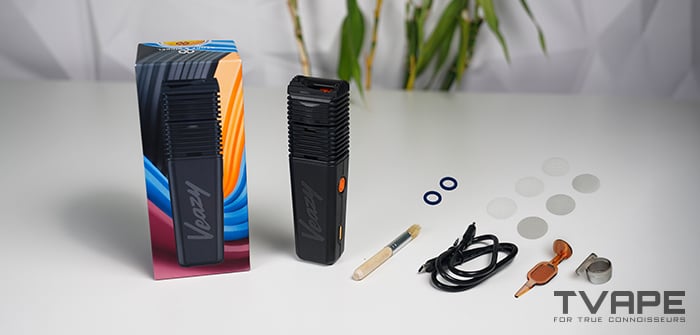 Vaporizador Veazy: un vaporizador de hierbas secas de Storz & Bickel que se muestra con todo el contenido del envase.