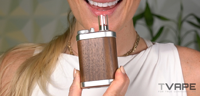El vaporizador de cannabis Tinymight 2 está listo para usar.