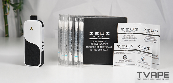 El vaporizador AirVape Legacy Core se muestra junto con el kit de limpieza Zeus Purify